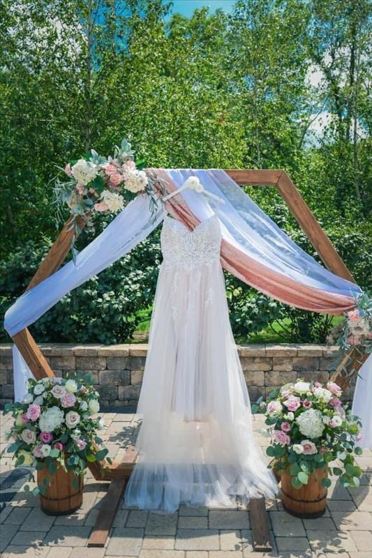 Petals By Peyton La Salle, IL